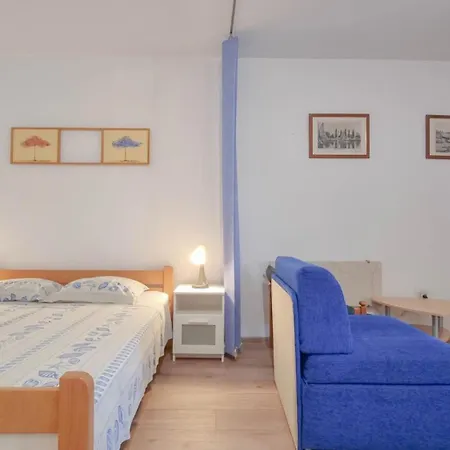 Mirjana One Apartman *